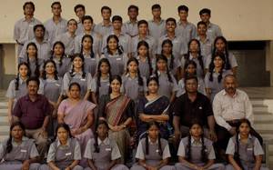 Mudhal Nee Mudivum Nee Tamil movie poster